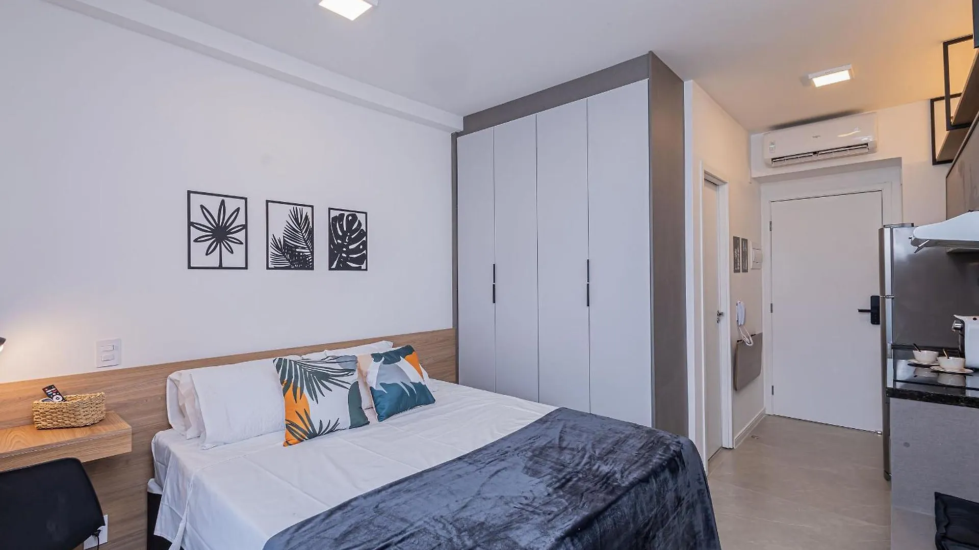 Studio 712 Vila Madalena Completo Luxo联系方式